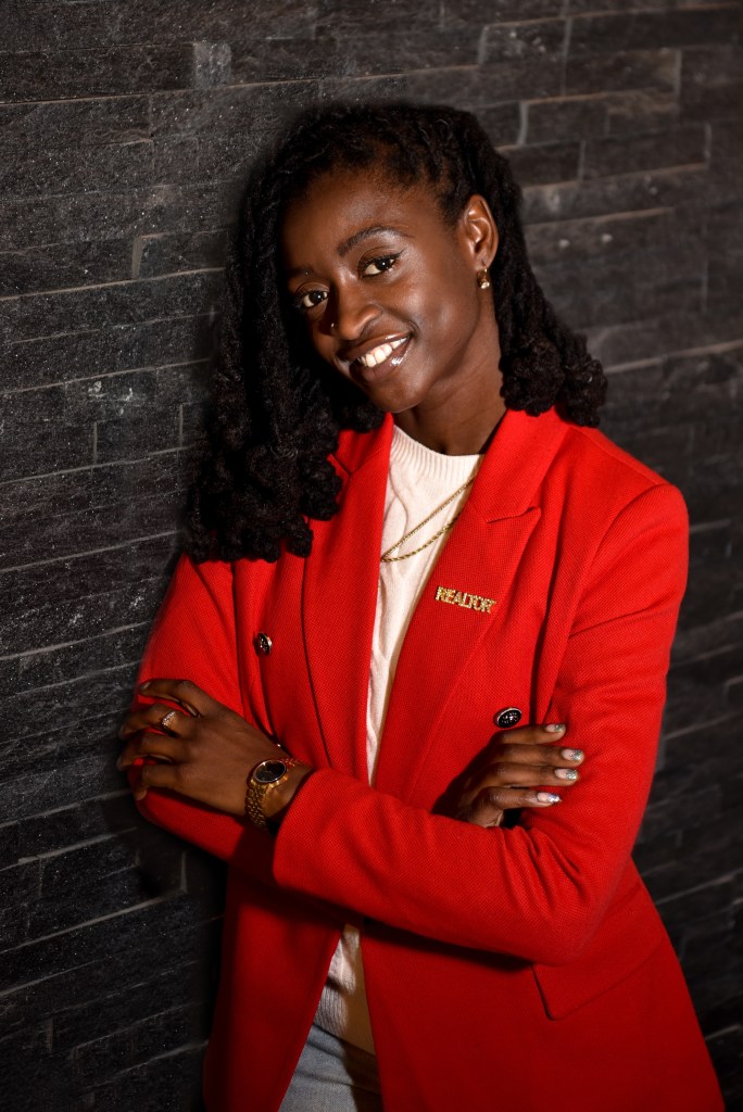 Head Shots taken by Michael McMaugh of Shuttering Moments.