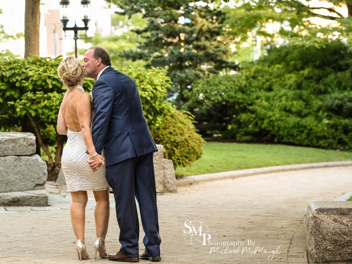 Capturing Love at Morton’s Steakhouse,&nbsp;Boston