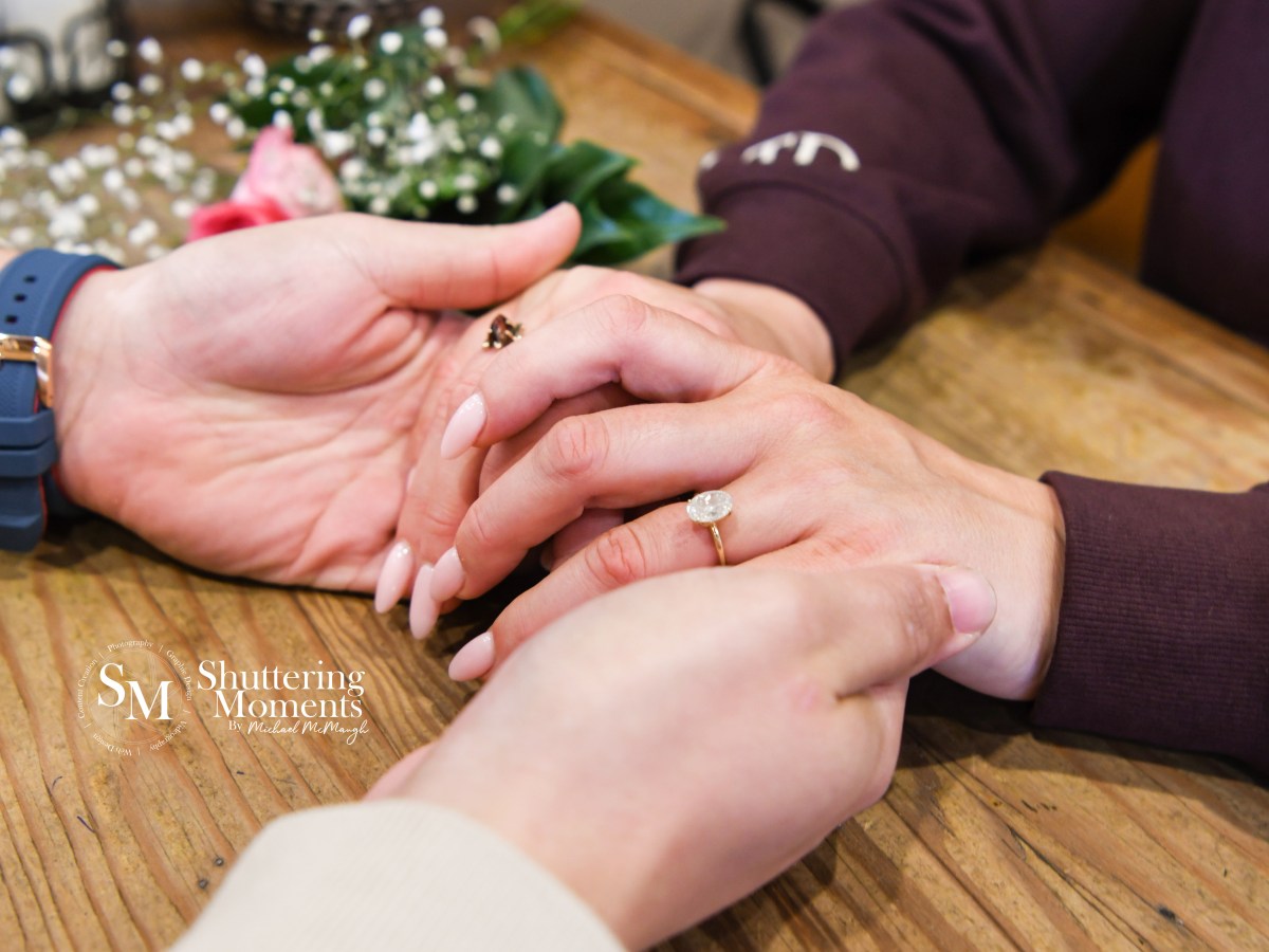 Capturing Love: A Memorable Date at Cozy Grill in Warwick, Rhode&nbsp;Island.